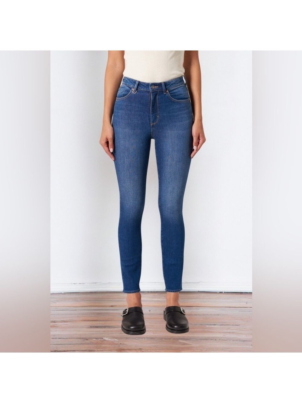 NEUW Marilyn High Rise Skinny NWT Size 8 26/30